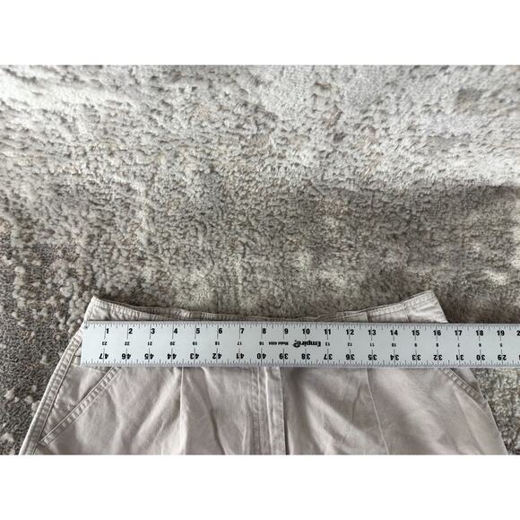 LL Bean Plus Size 18 Flat Front Casual Chino Shorts Gray Button Zip Pocket - Picture 4 of 10